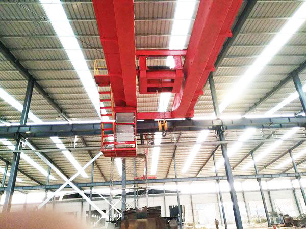 qd型電動(dòng)雙梁橋式起重機(jī)